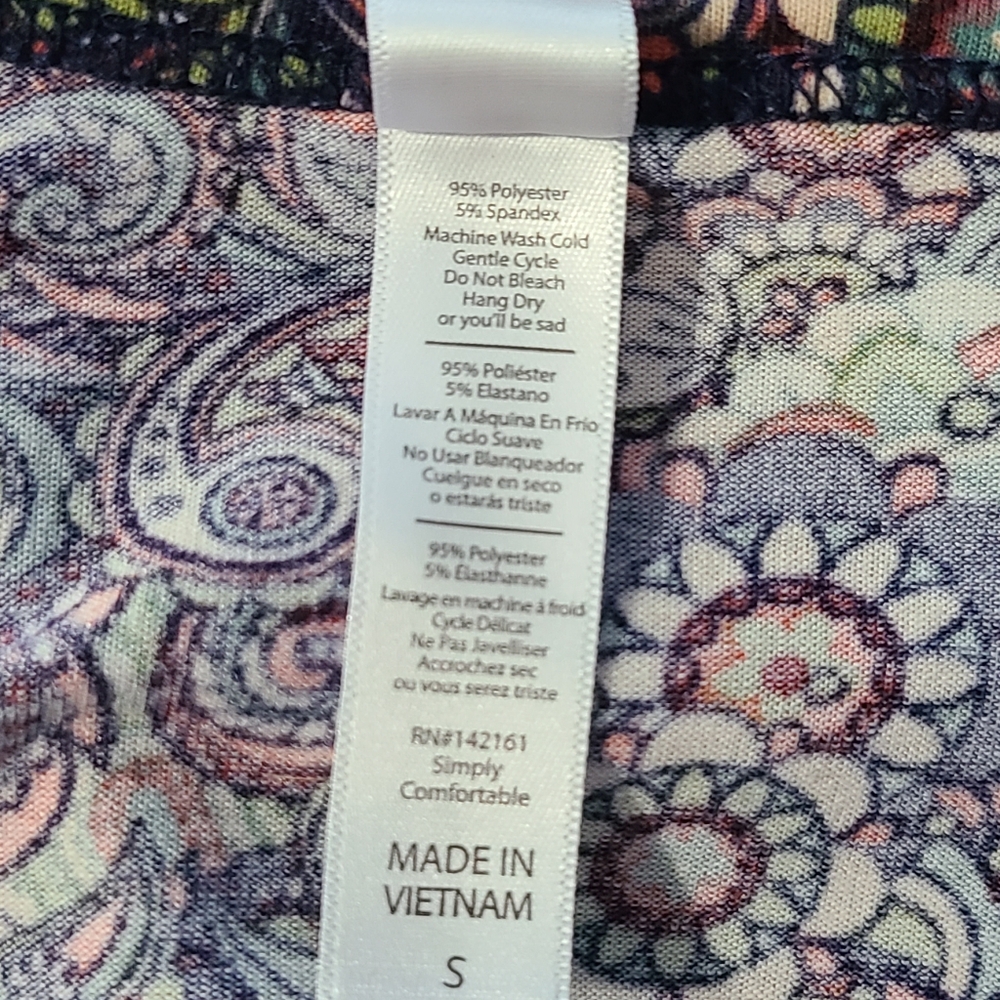 Floral Paisley Green Purple Black Coral White Patterned LuLaRoe Classic T Small - Picture 4 of 5